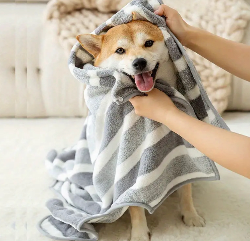 Fast drying pet towel