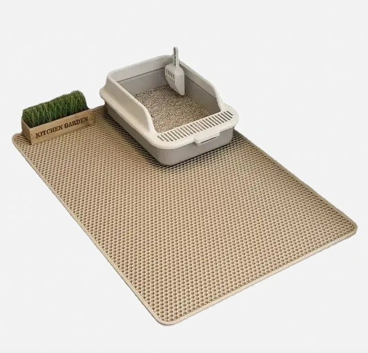 Double layer trapping mat